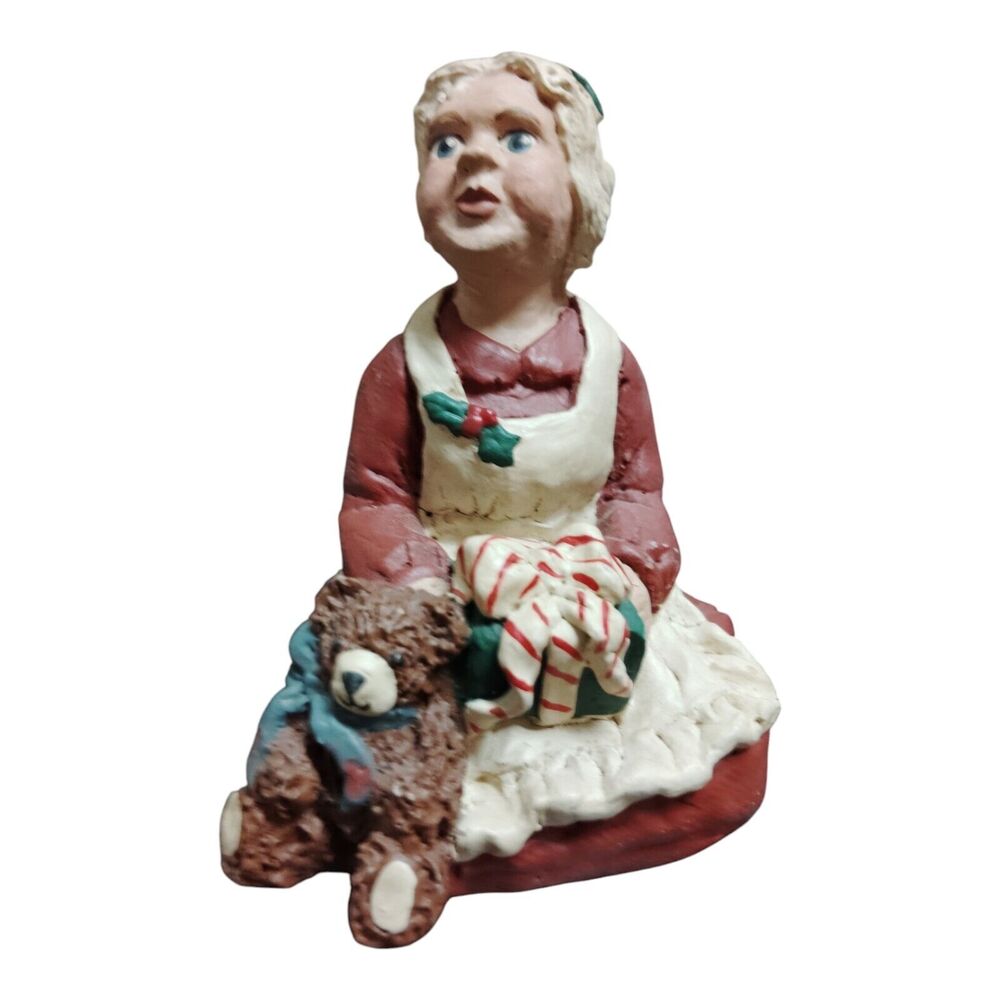 Vintage 1985 Carolyn Carpin Storybook Collection Resin Old World Girl Figurine